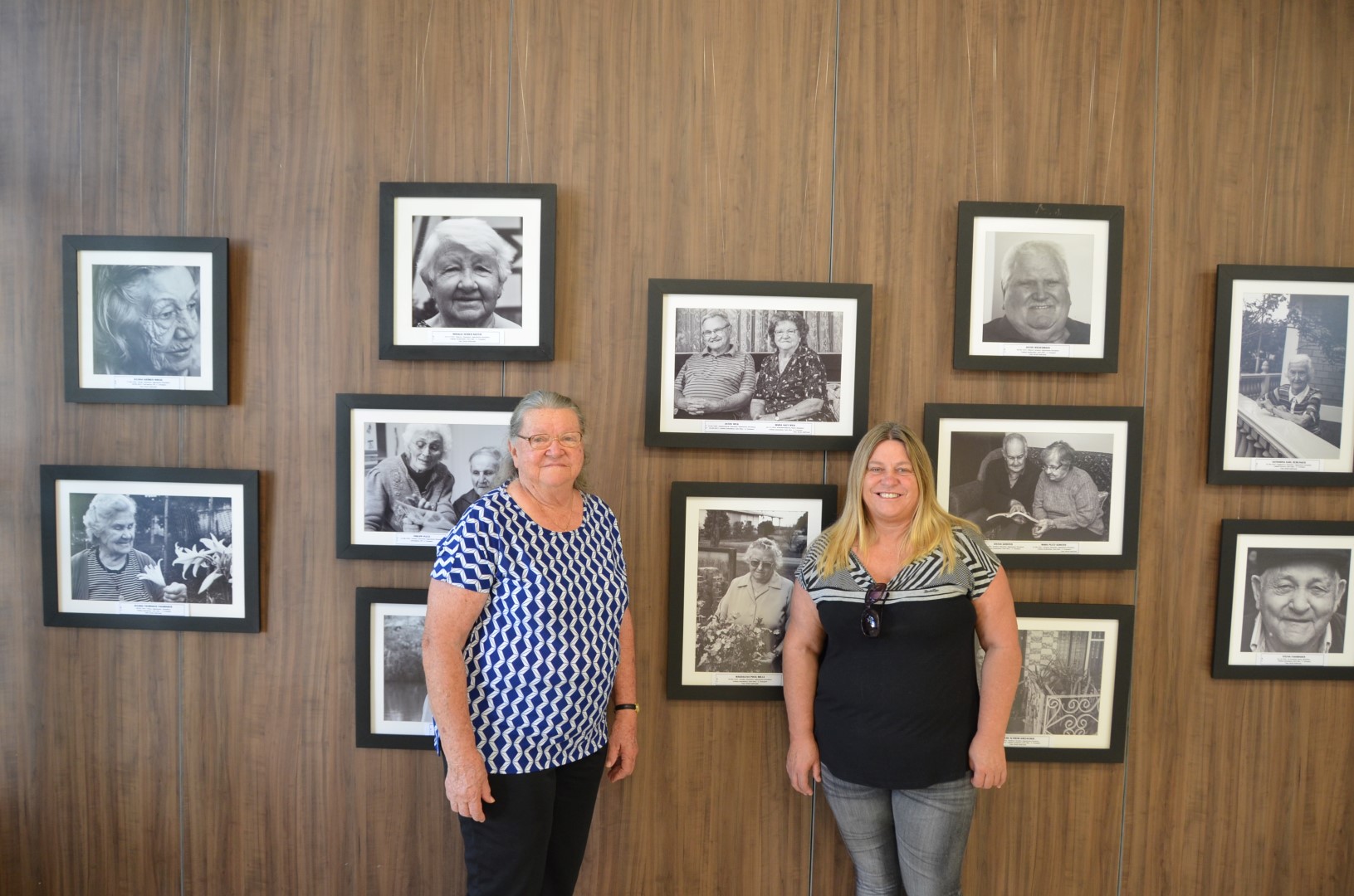 Maria Wilk e Helga Remlinger visitam exposição de fotos dos Pioneiros - 20/04/2018