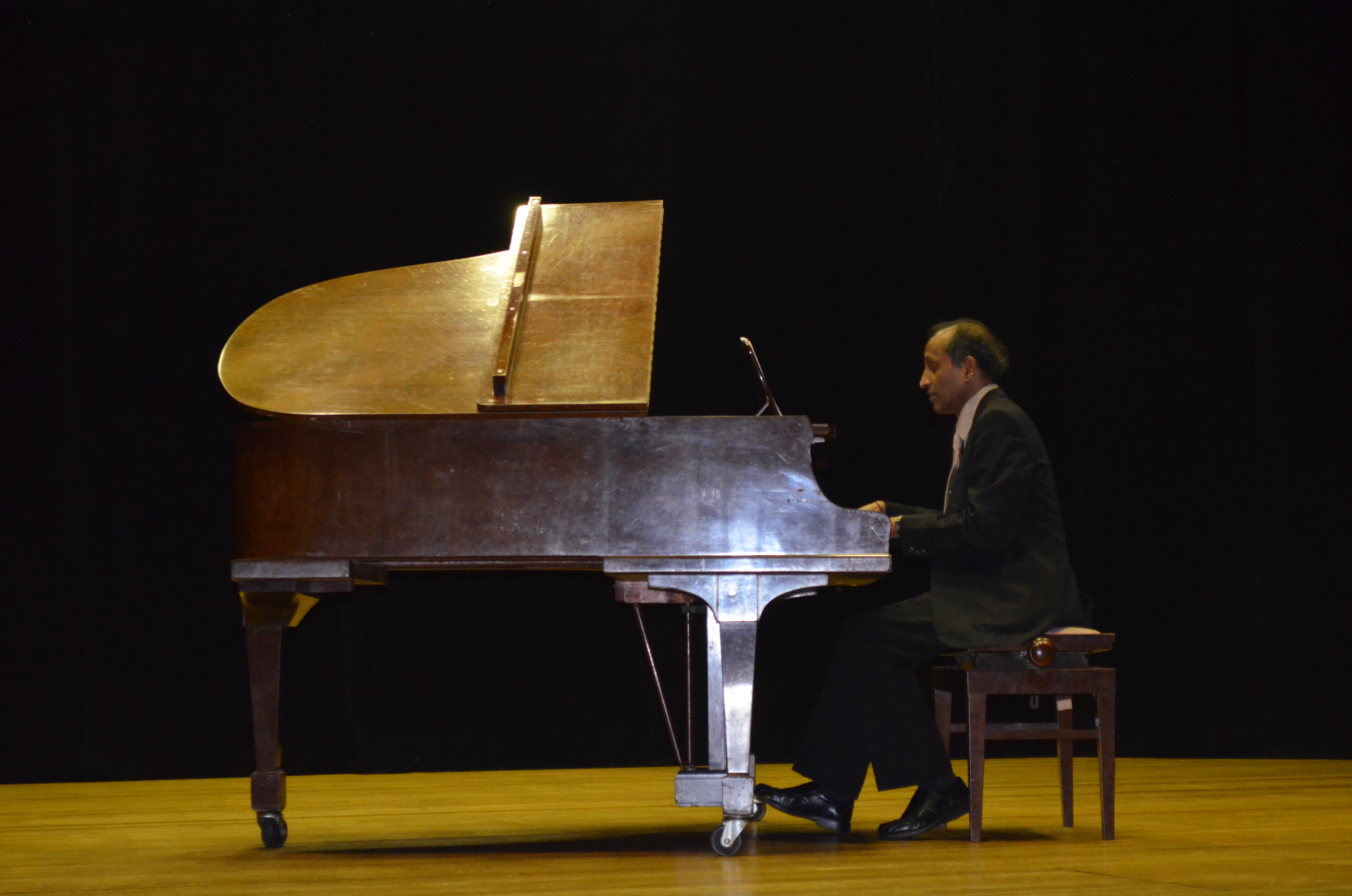 Concerto com o pianista Alexander Jacob - 05.02.2015Concerto com o pianista Alexander Jacob - 05.02.2015