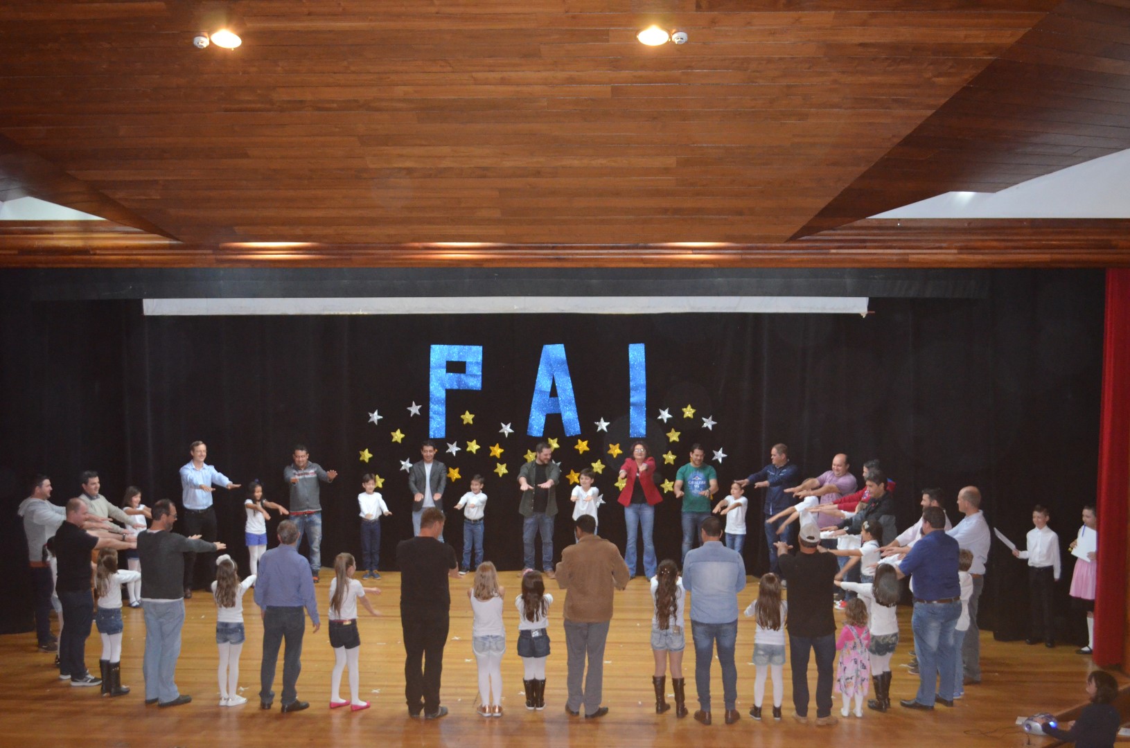 Homenagem Dia dos Pais - Colégio Imperatriz - 13/08/17Homenagem Dia dos Pais - Colégio Imperatriz - 13/08/17